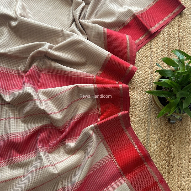 Exclusive Maheshwari 75% Silk Beige Saree SS035