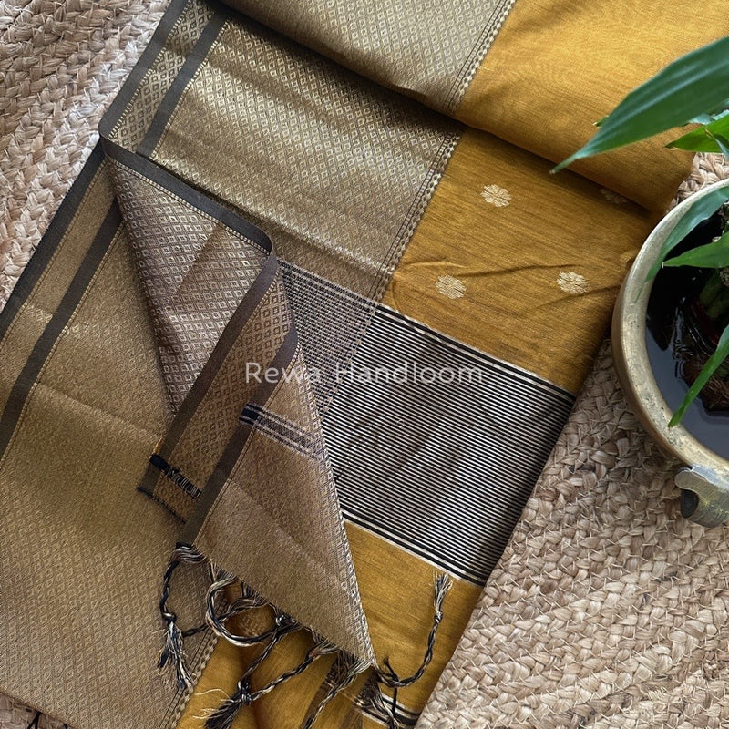 Maheshwari Zari Skirt Butti Saree