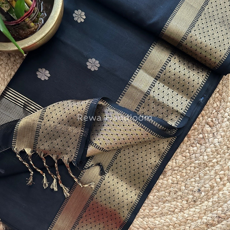  Zari Butti Maheshwari Saree
