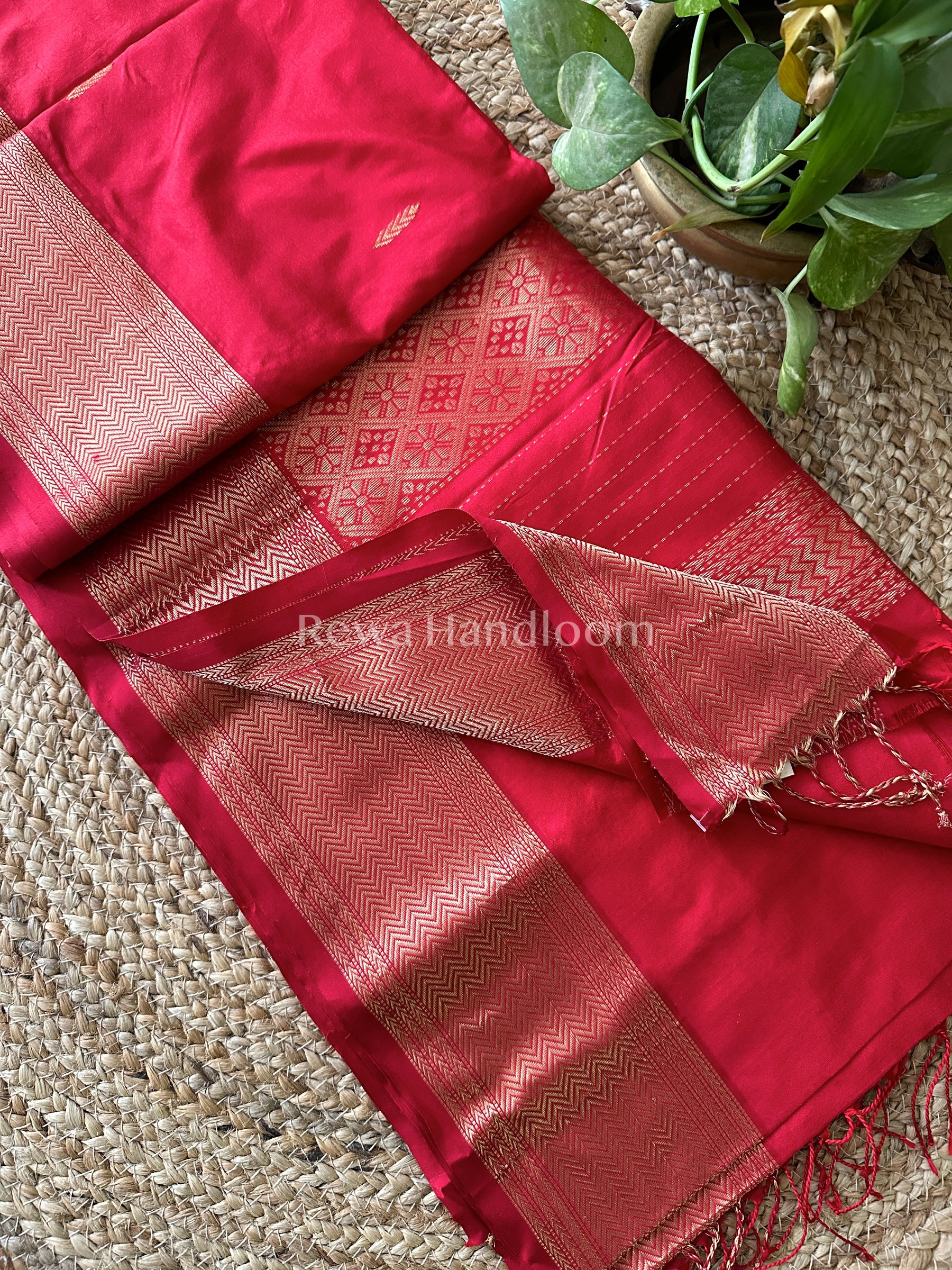 Maheshwari Red Pure Silk Saree