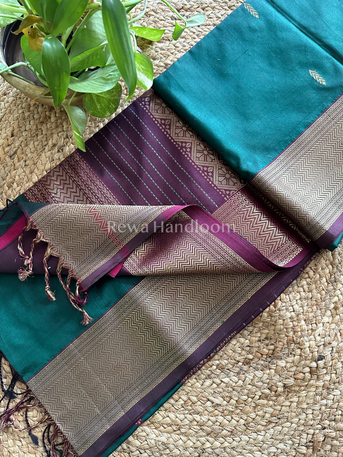Maheshwari Rama Green Pure Silk Saree 