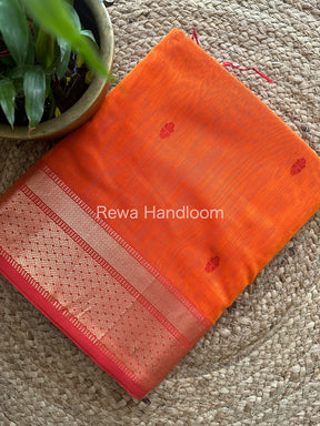  Zari Butti ~ Maheshwari Saree