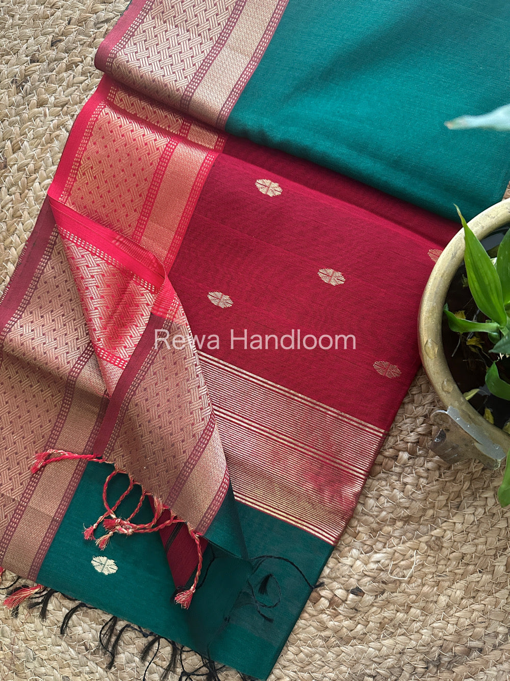 Rama Green Zari Butti ~ Maheshwari Saree-JBS010