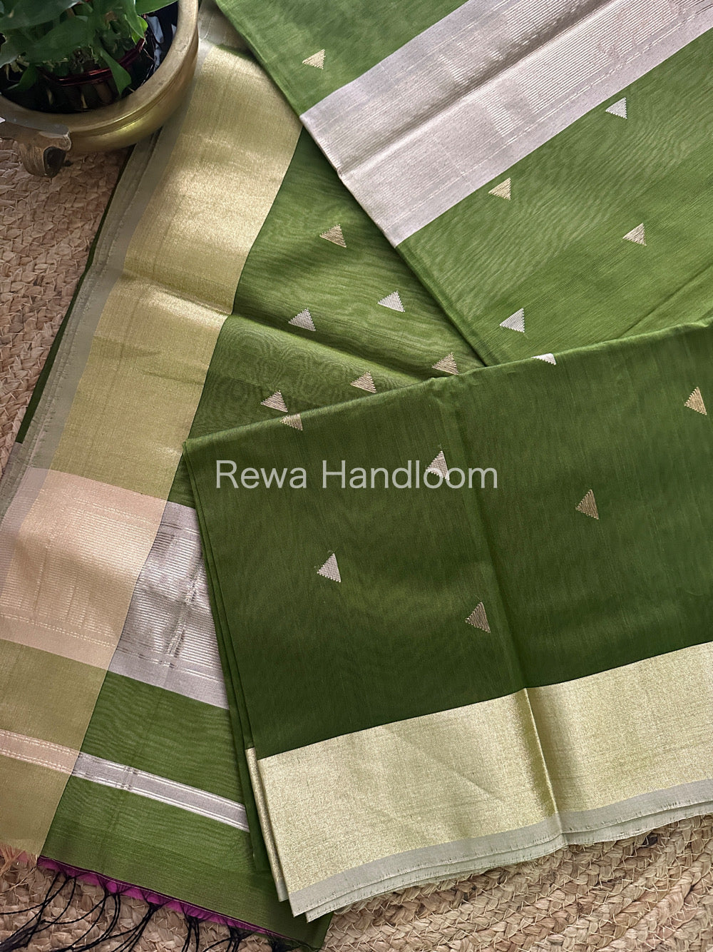 Mehendi Green Zari Butti ~ Maheshwari Saree-SB06