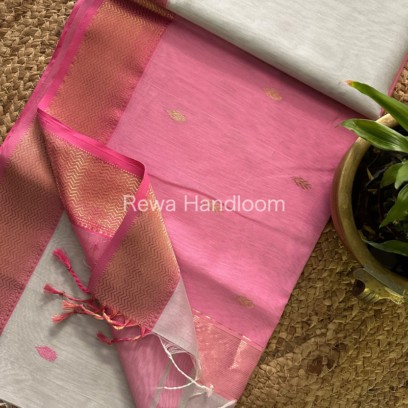Light Grey Zari Butti ~ Maheshwari Saree-PTB051