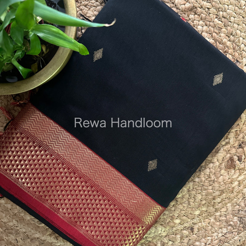  Zari Butti ~ Maheshwari Saree