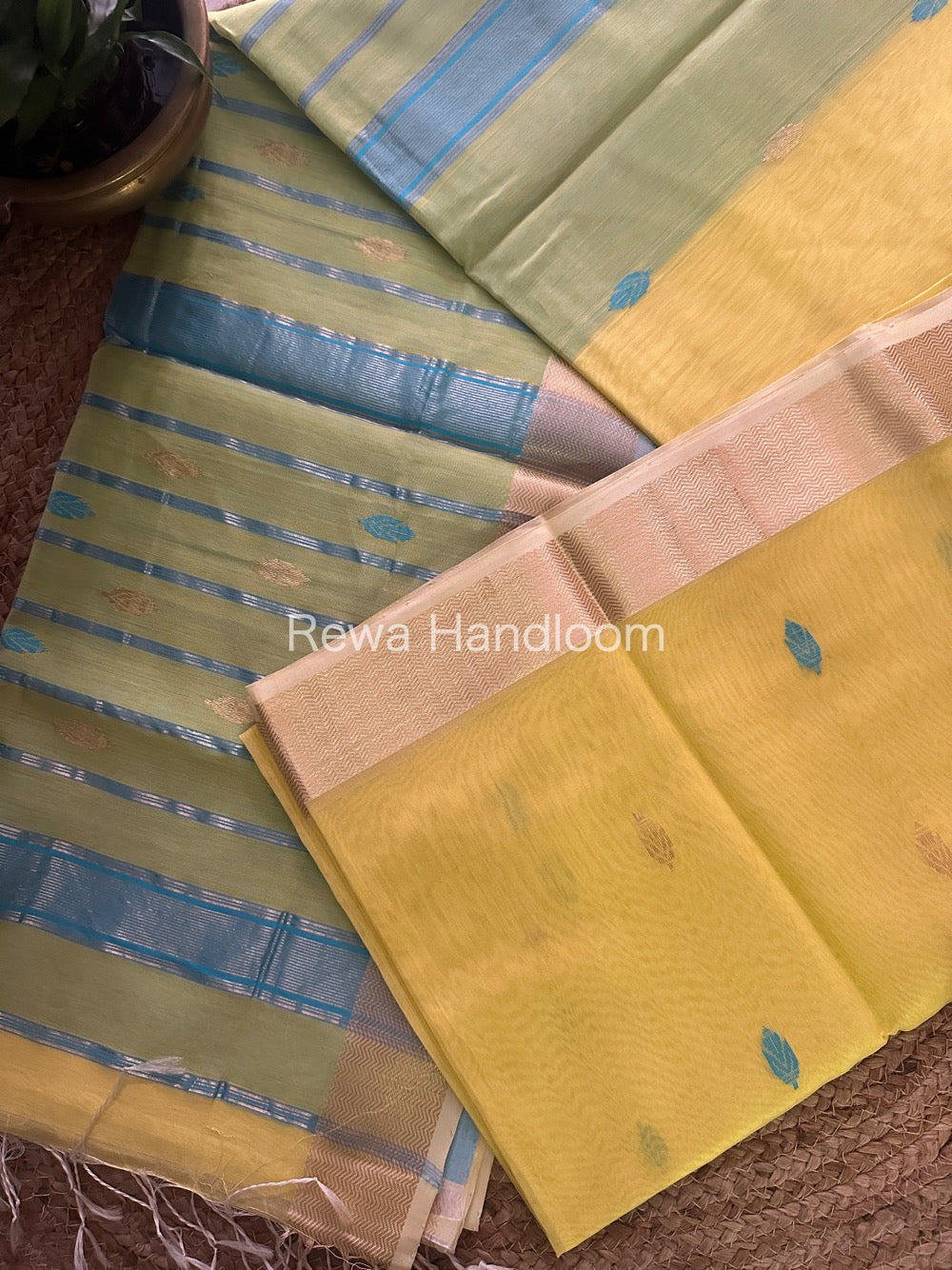 Lemon Yellow Zari Butti ~ Maheshwari Saree-PTB077