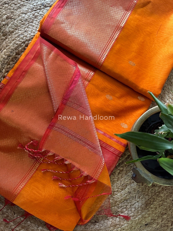 Maheshwari Zari Skirt Butti Saree