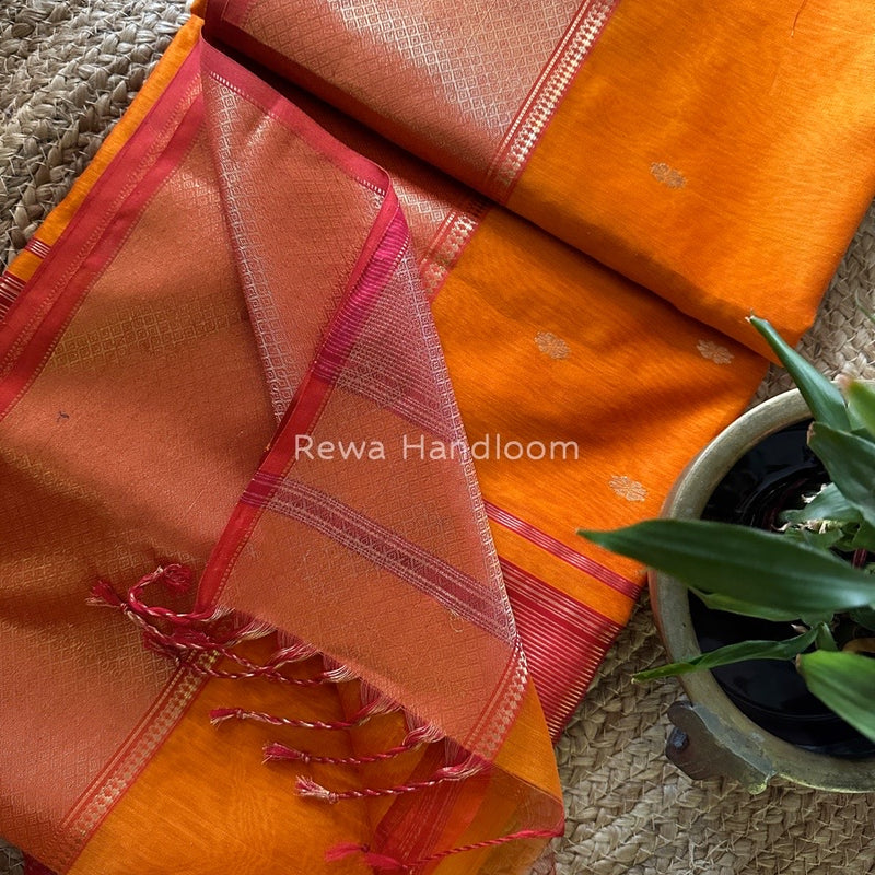 Maheshwari Zari Skirt Butti Saree