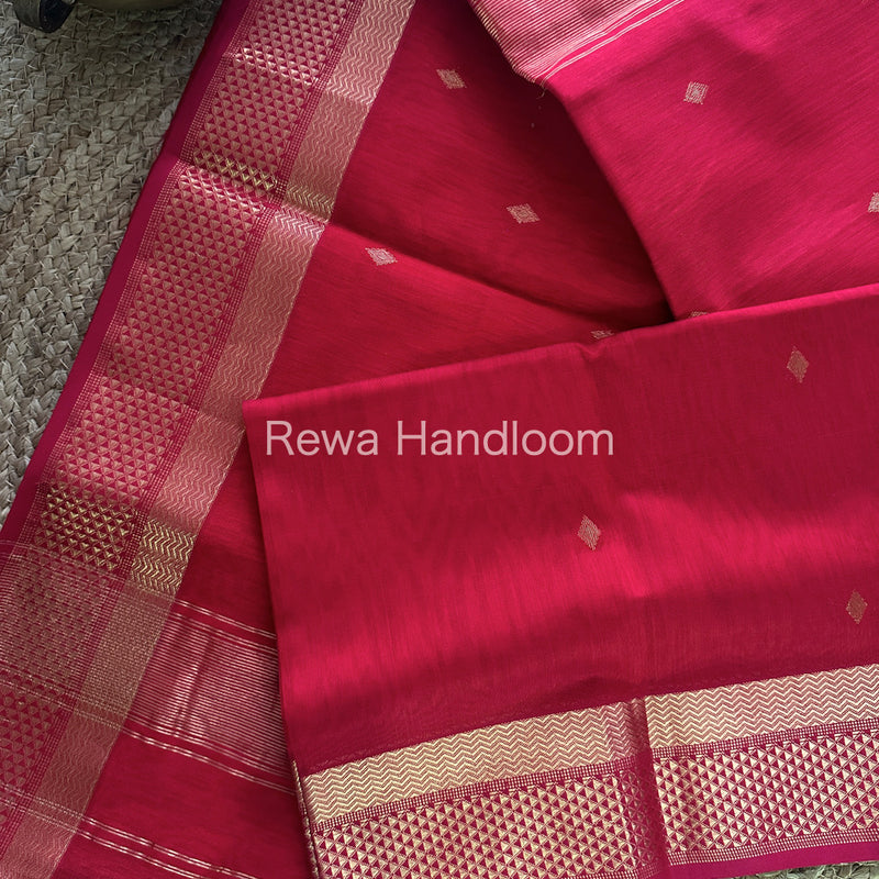 Red Zari Butti ~ Maheshwari Saree-PTB089