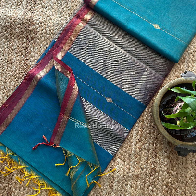 Lining Butti Shaded Maheshwari Saree