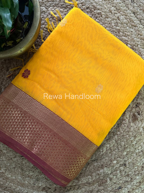  Zari Butti ~ Maheshwari Saree