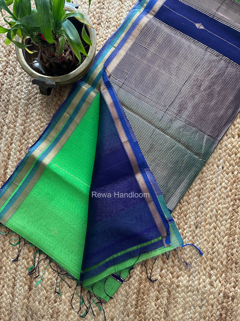 Parrot Green Lining Butti Shaded Maheshwari Saree SBS0146