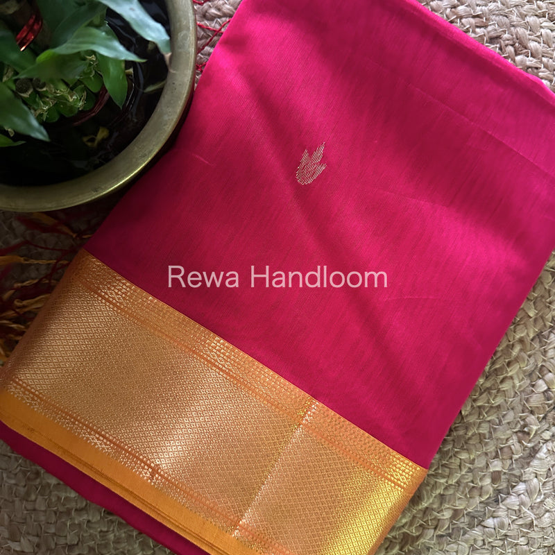 Zari Butti ~ Maheshwari Saree