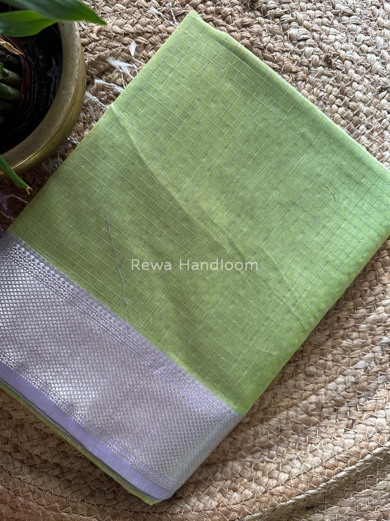 Maheshwari Parrot Green Silver Zari Checks Silk Saree SZ041