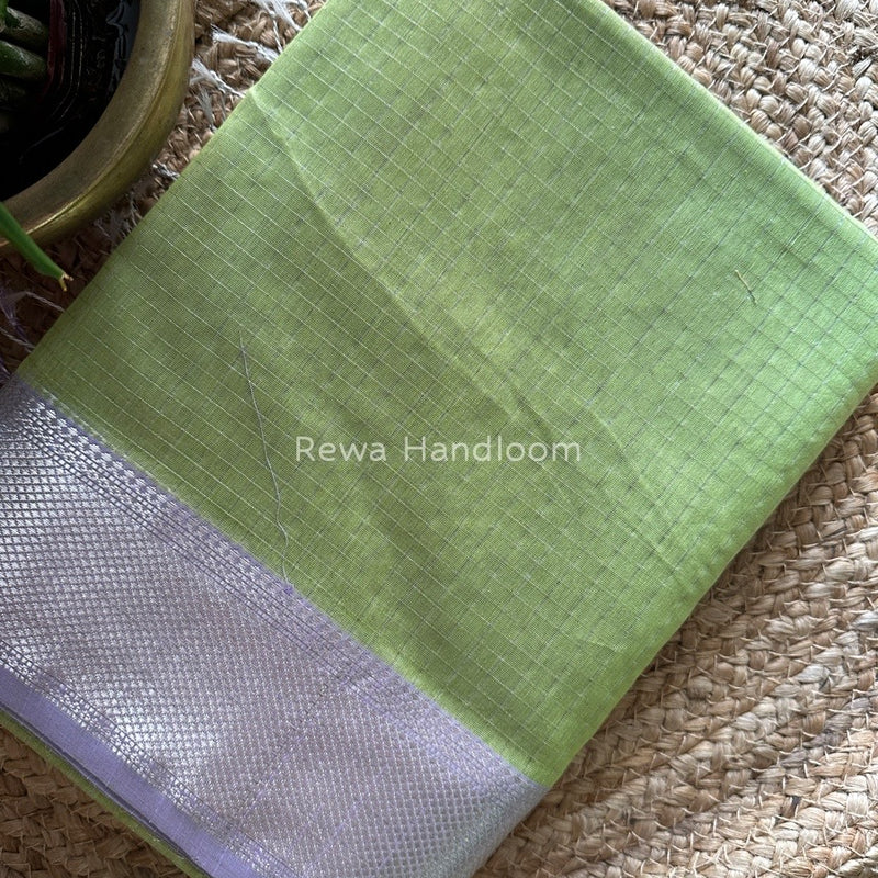 Maheshwari Parrot Green Silver Zari Checks Silk Saree SZ041