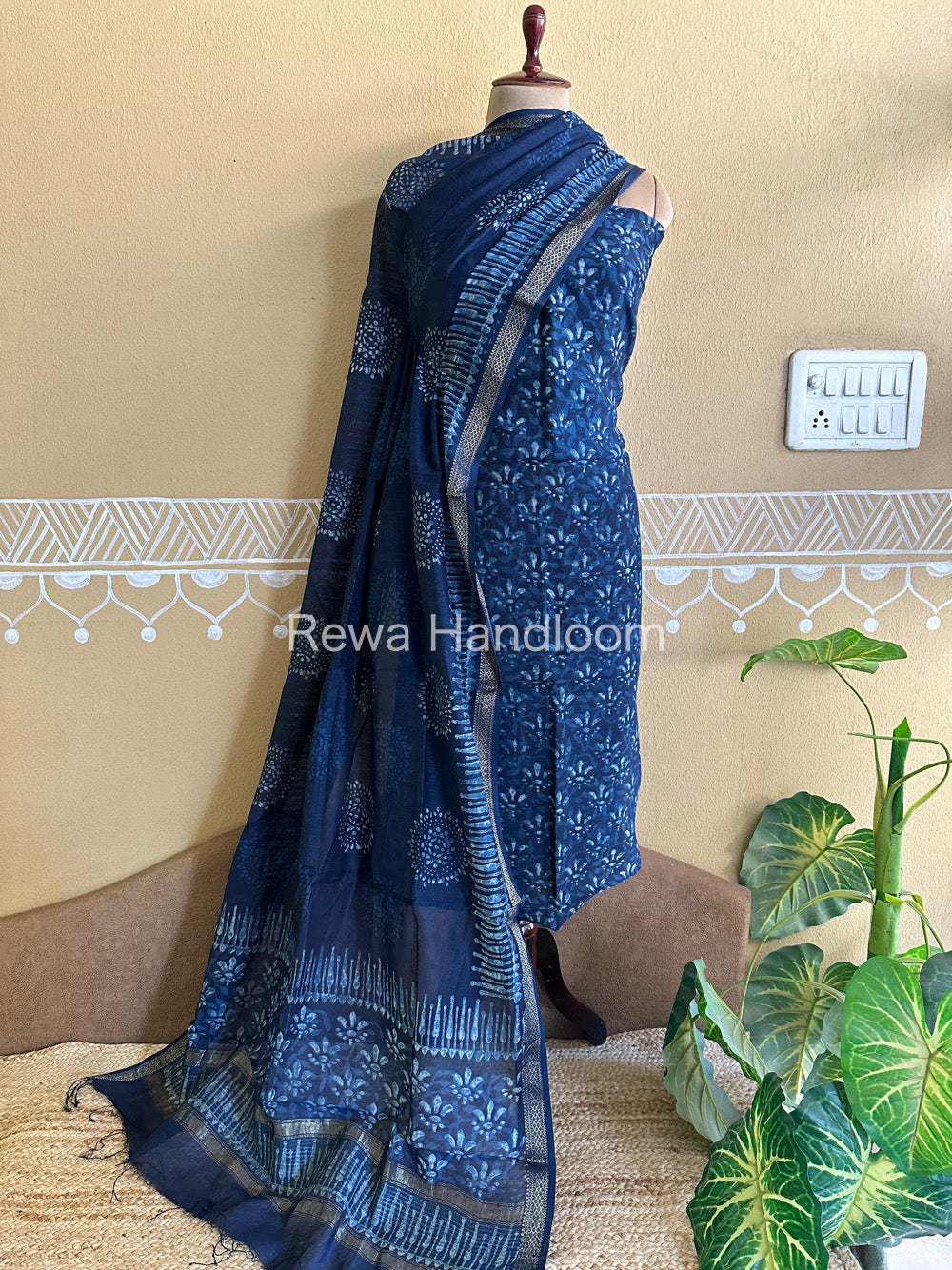 Maheshwari Indigo Print Suit