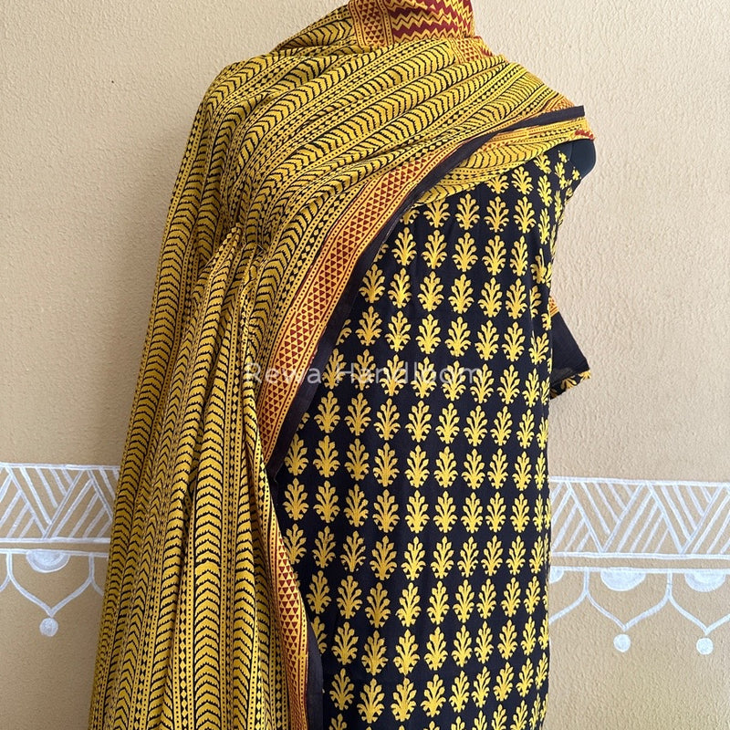 Black-Yellow Bagh Print Cotton Suit BCSP0135