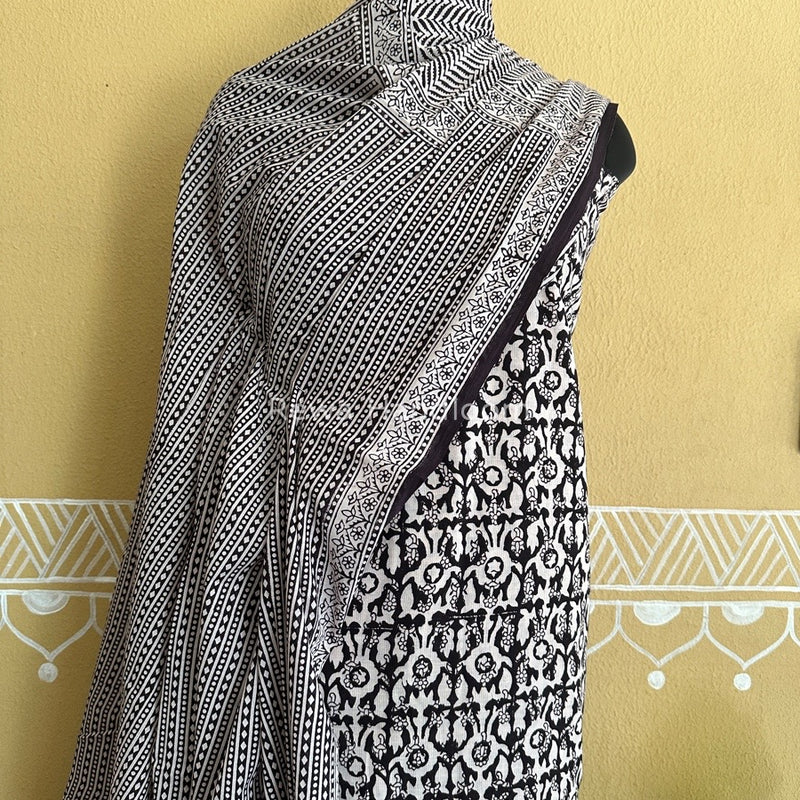 White-Black Bagh Print Cotton Suit BCSP087