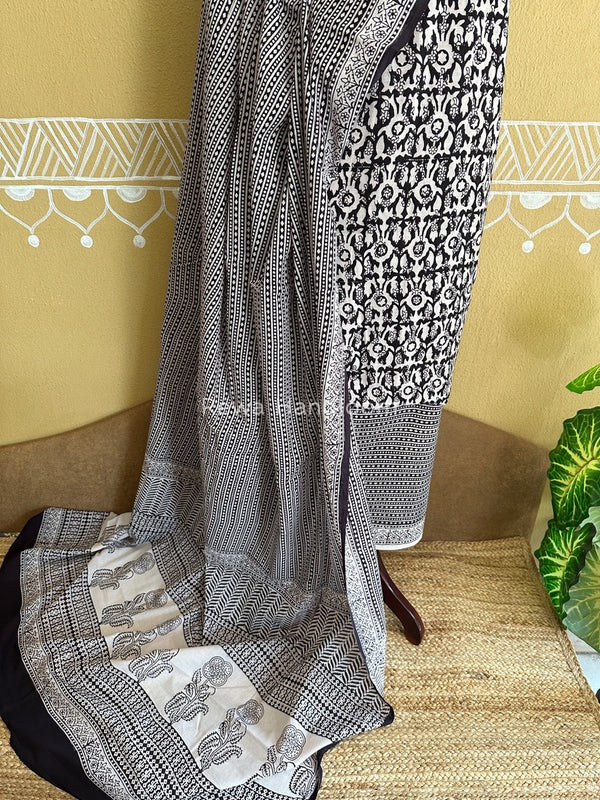 White-Black Bagh Print Cotton Suit BCSP087