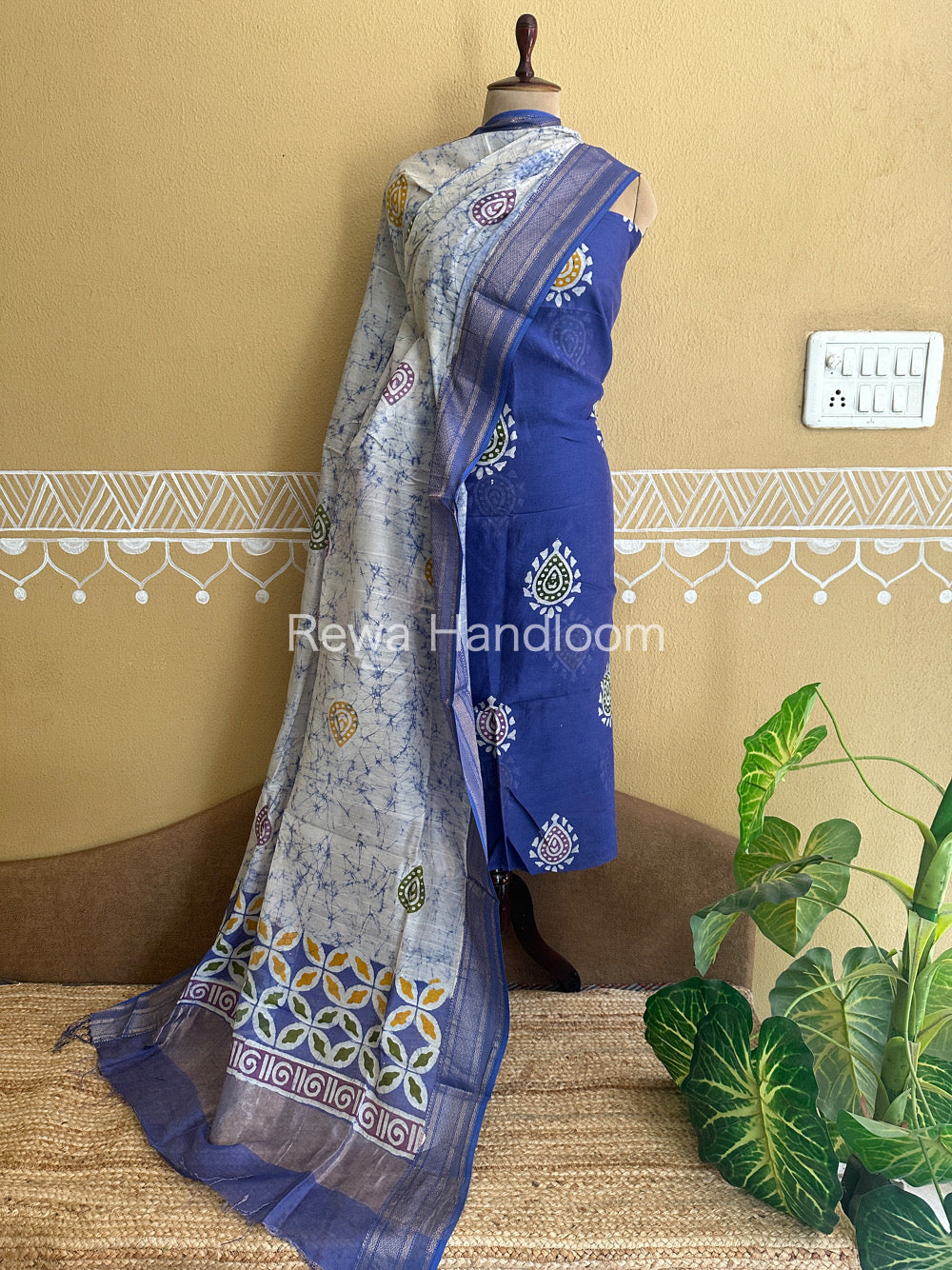 Maheshwari Blue Batik Printed Dress Material-BTP107