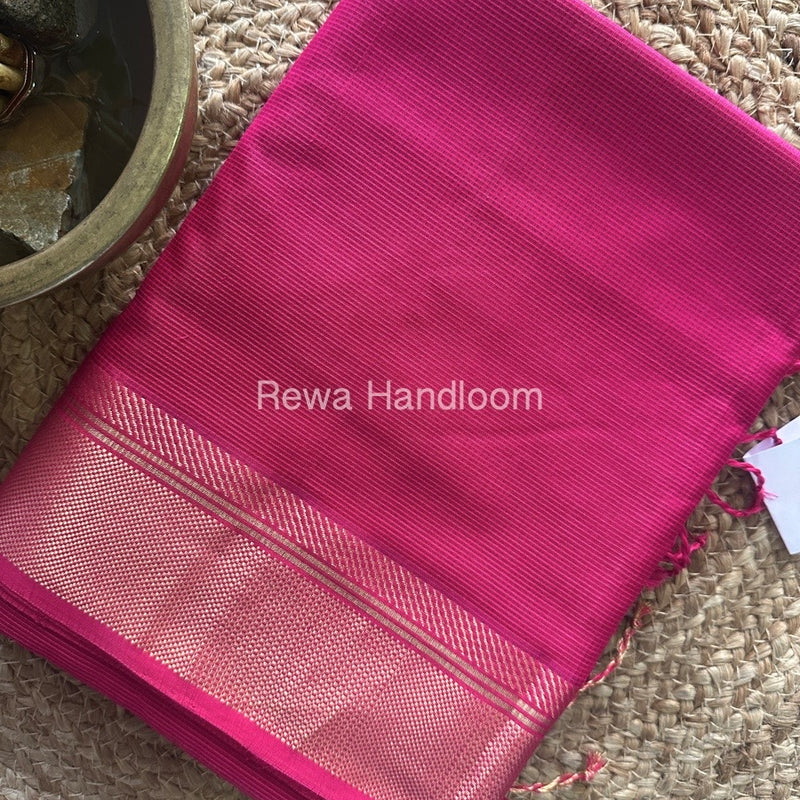 Exclusive Maheswari Self Checks Rani Pink Saree MCS063