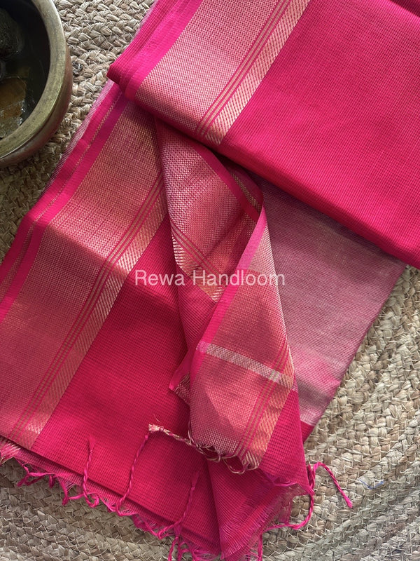 Exclusive Maheswari Self Checks Saree
