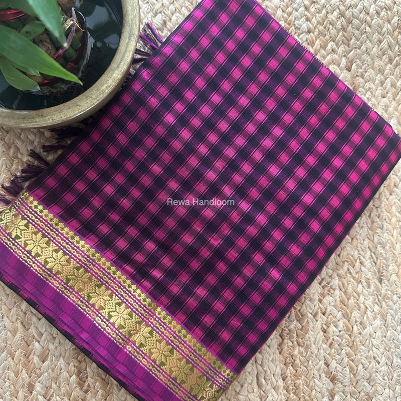 Maheshwari Pink Garbha Reshami Silk Saree GS259