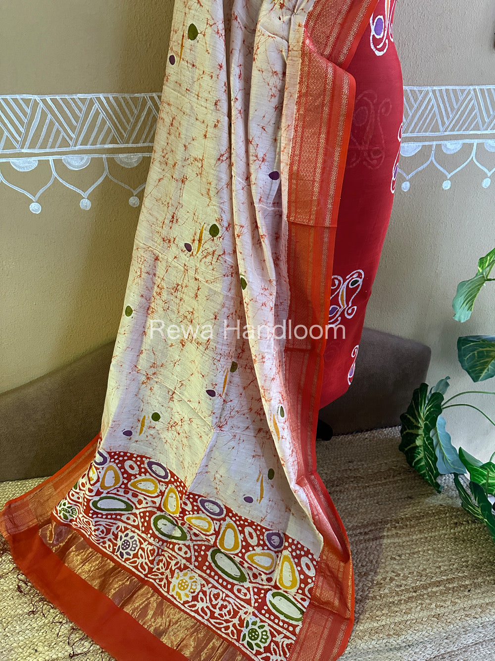 Maheshwari Red Batik Printed Dress Material BTP119