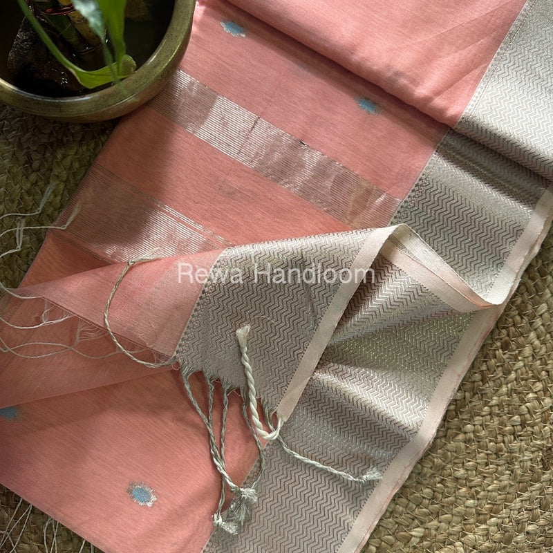 Maheshwari Silver Butti Saree