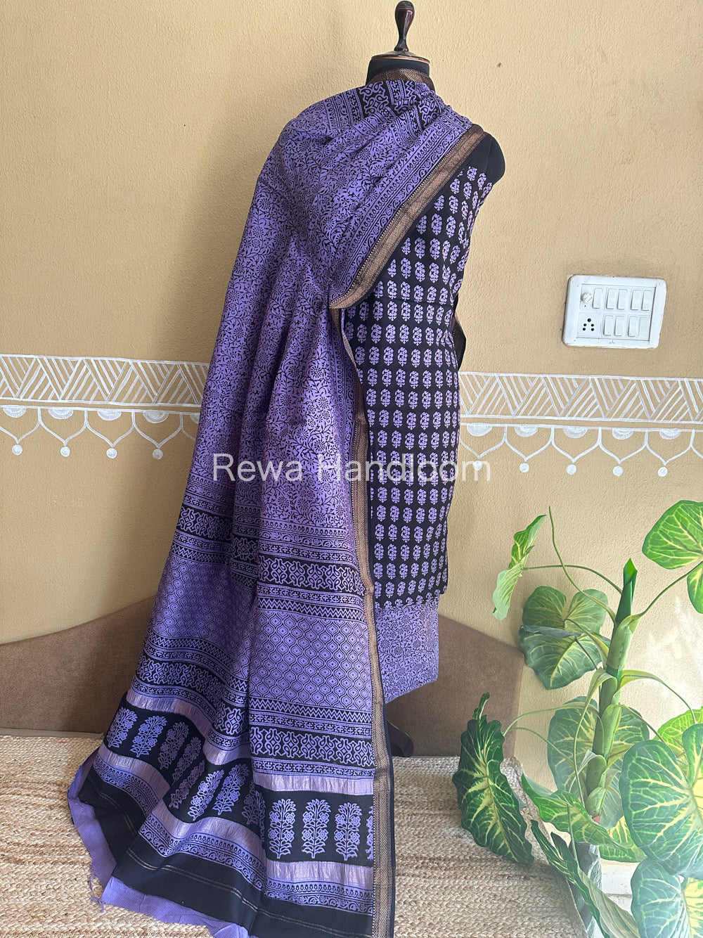 Maheshwari Lavender-Black Bagh Print Suit- BSP045