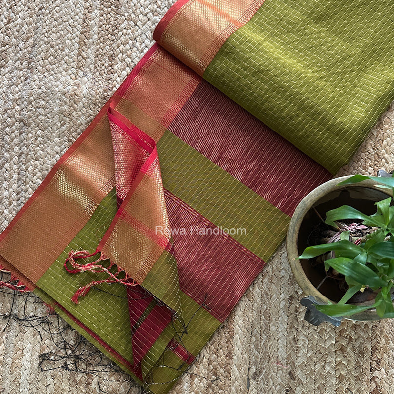 Maheshwari Zari Checks Saree