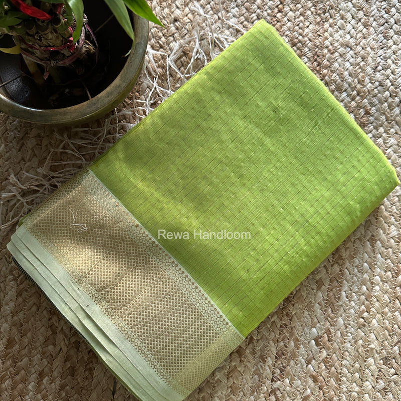 Maheshwari Parrot Green Zari Checks Saree ZCHX500