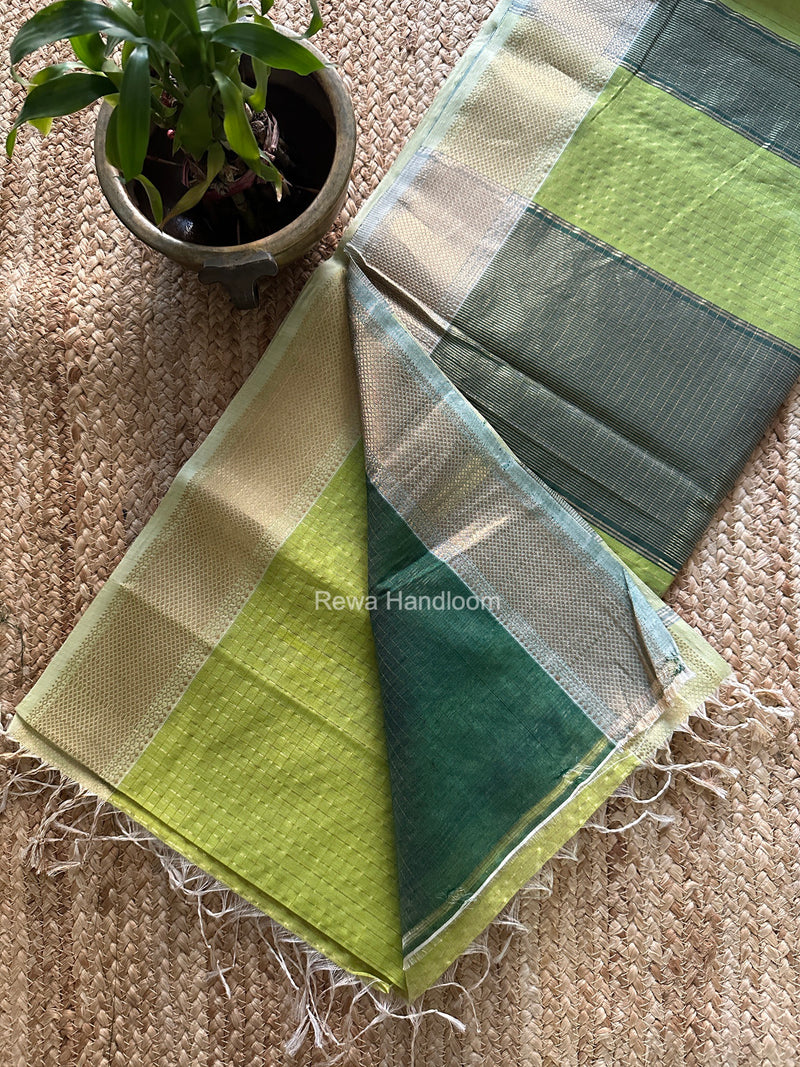 Maheshwari Parrot Green Zari Checks Saree ZCHX500
