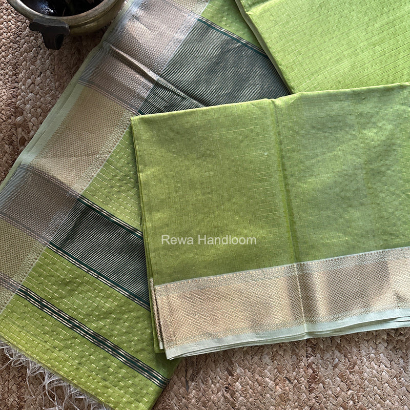 Maheshwari Parrot Green Zari Checks Saree ZCHX500