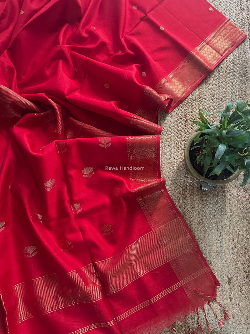 Red Butta Zari Border Maheshwari Saree LBS039