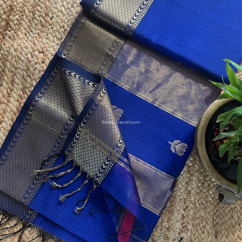Butta Zari Border Maheshwari Saree