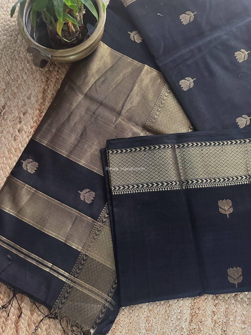 Maheshwari Saree
