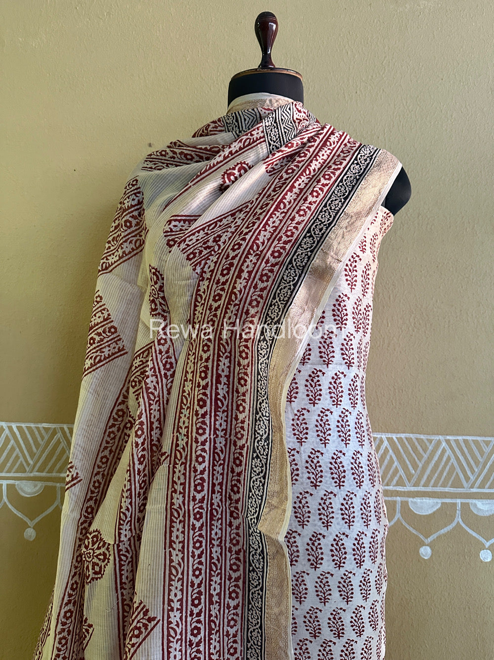 Maheshwari White-Red Bagh Print Suit BSP0108