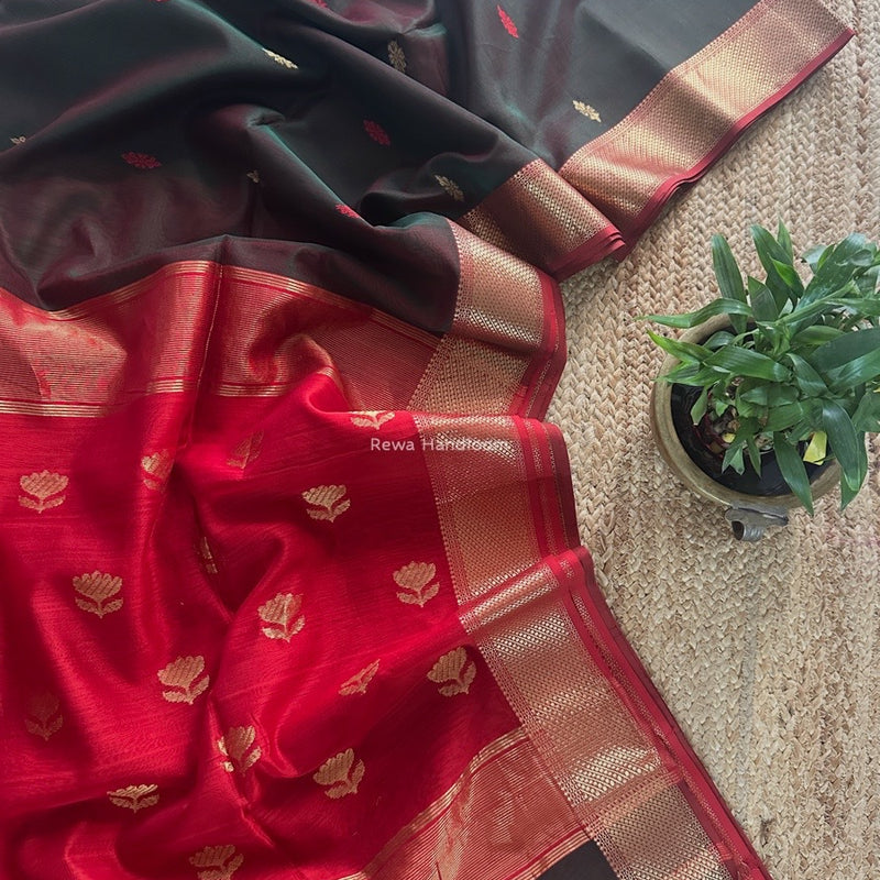 Bottle Green Butta Zari Border Maheshwari Saree LBS043