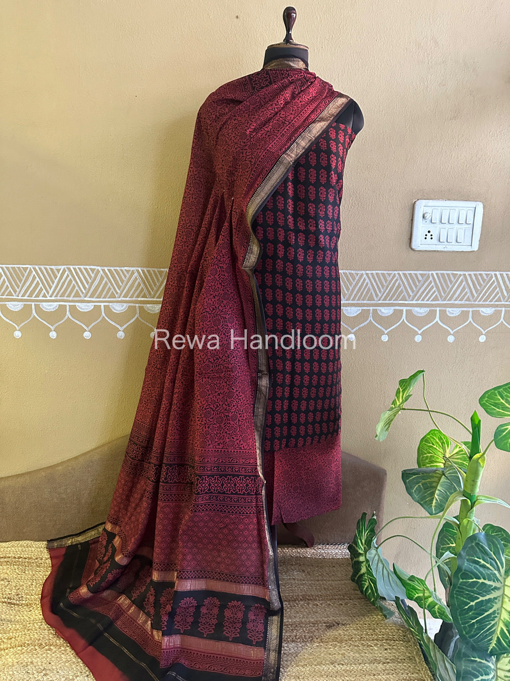 Maheshwari Black-Maroon Bagh Print Suit- BSP035