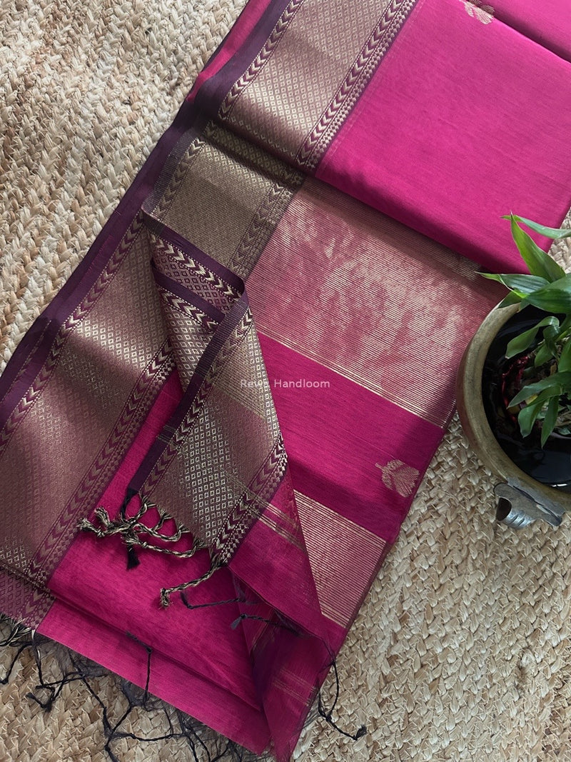 Butta Zari Border Maheshwari Saree 