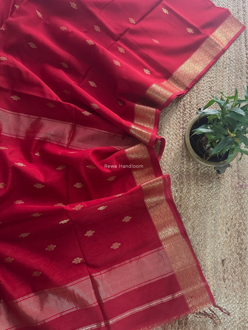 Maheshwari Red Flower Butti Saree NPS04