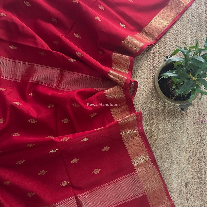 Maheshwari Red Flower Butti Saree NPS04