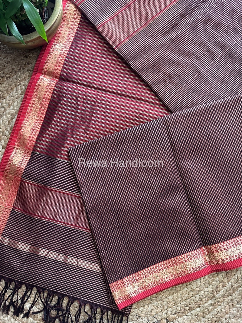 Maheshwari Brown Garbha Reshami Silk Saree GS125