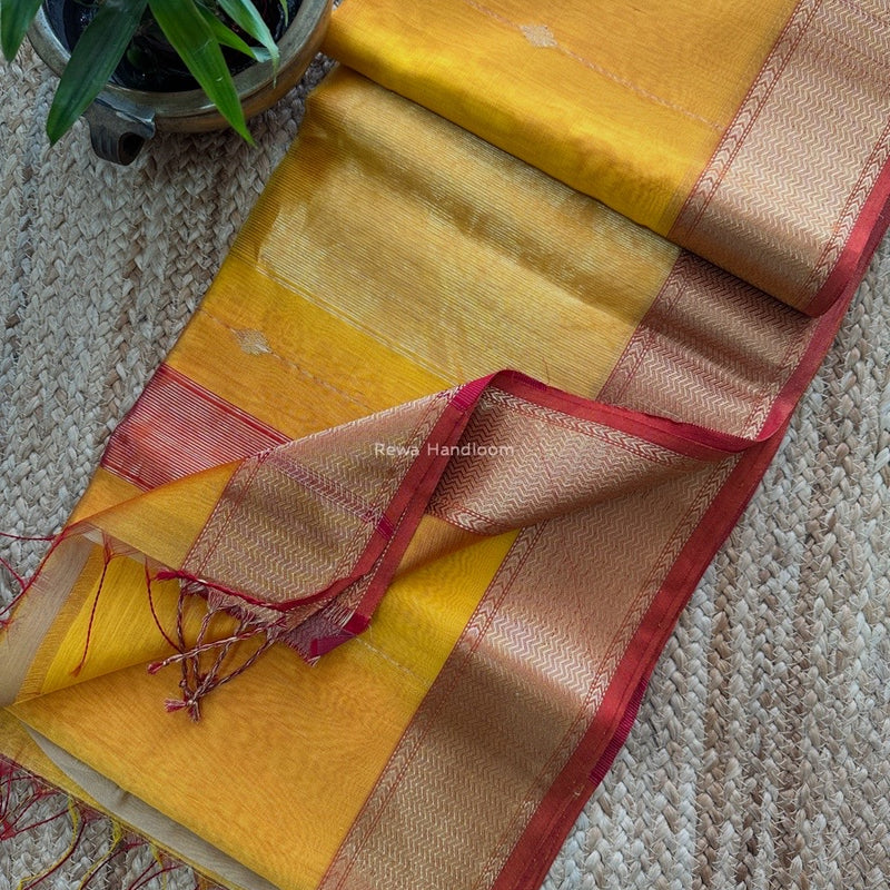 Maheshwari Shaded Butti Saree 