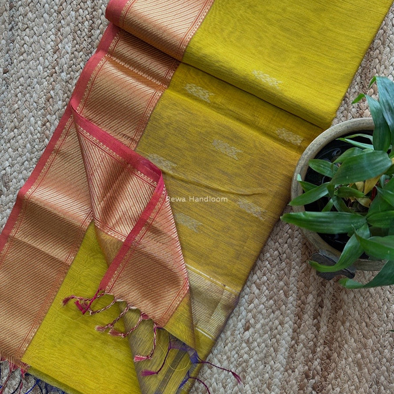 Maheshwari Shaded Butti Saree