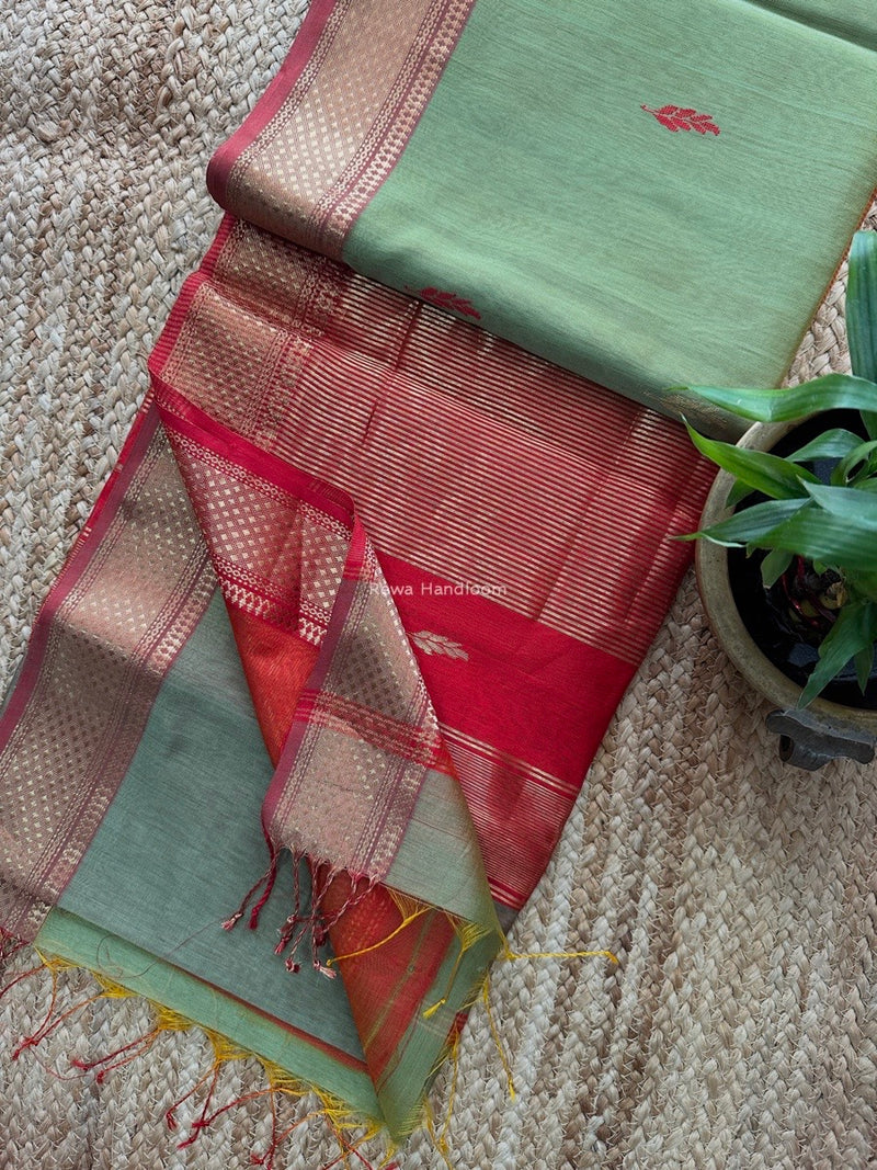 Maheshwari Shaded Butti Saree