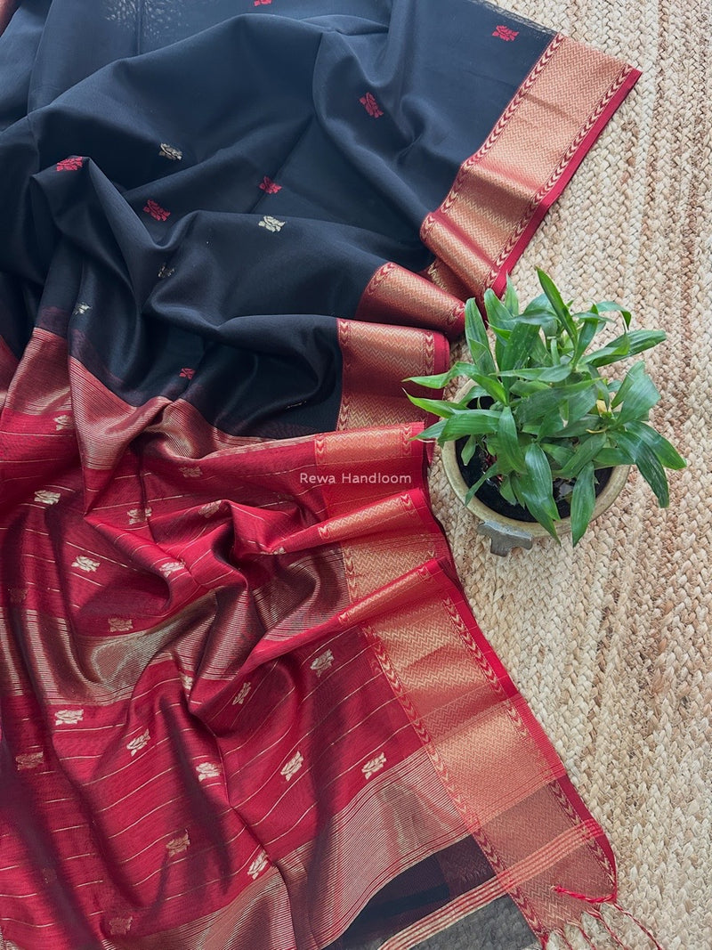 Maheshwari Black Flower Butti Saree NPBS05