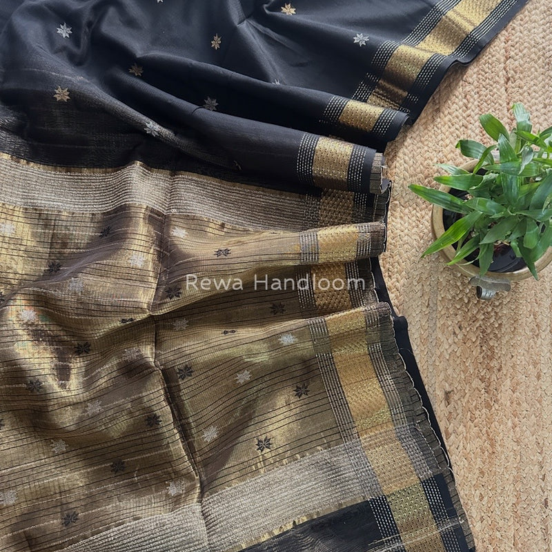 Maheshwari Butti Saree 